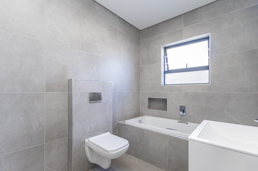 3 Bedroom Property for Sale in Sandown Western Cape